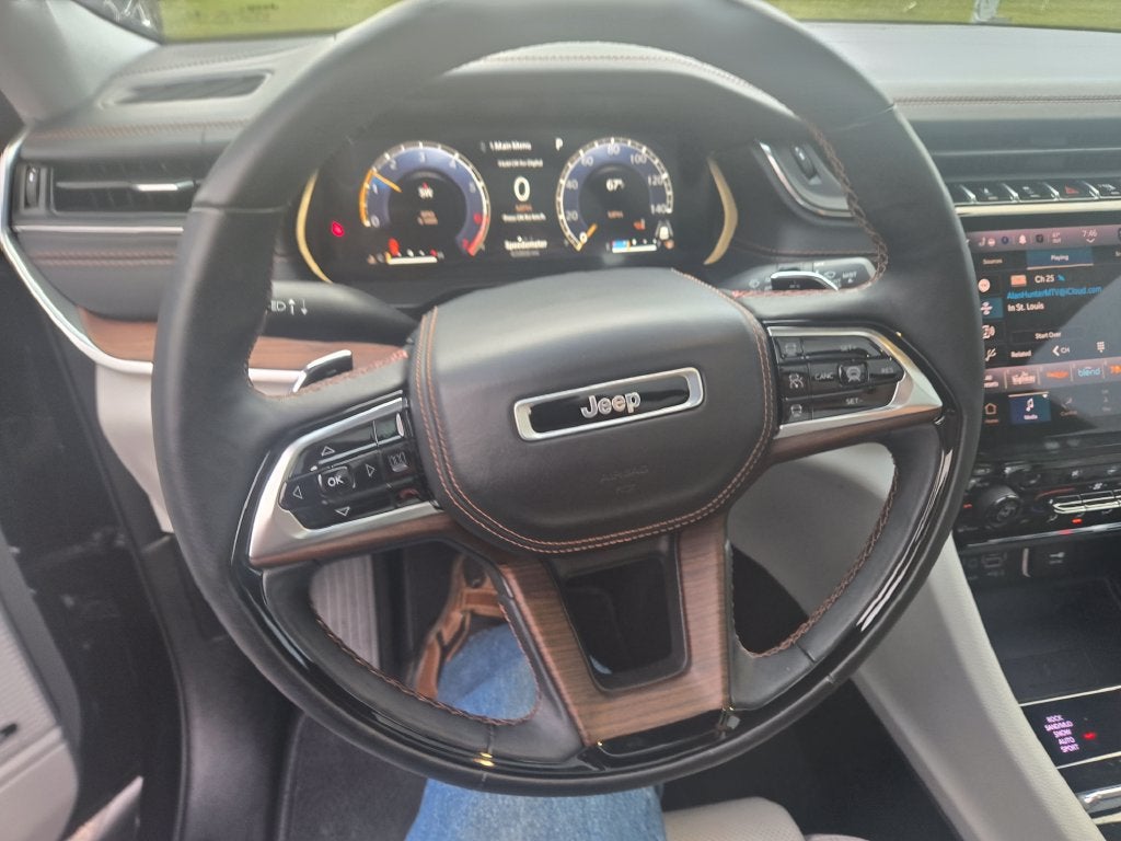 2022 Jeep Grand Cherokee L Summit