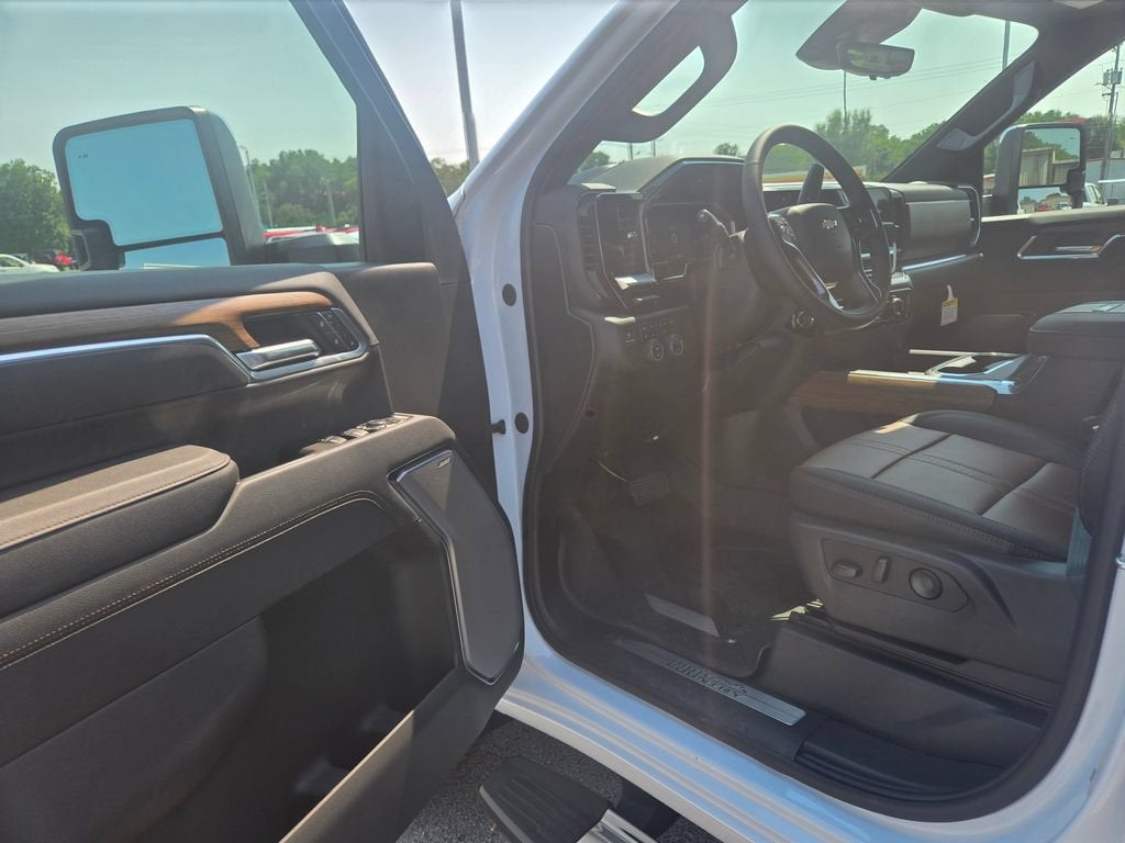 2026 Chevrolet Silverado 3500 HD High Country
