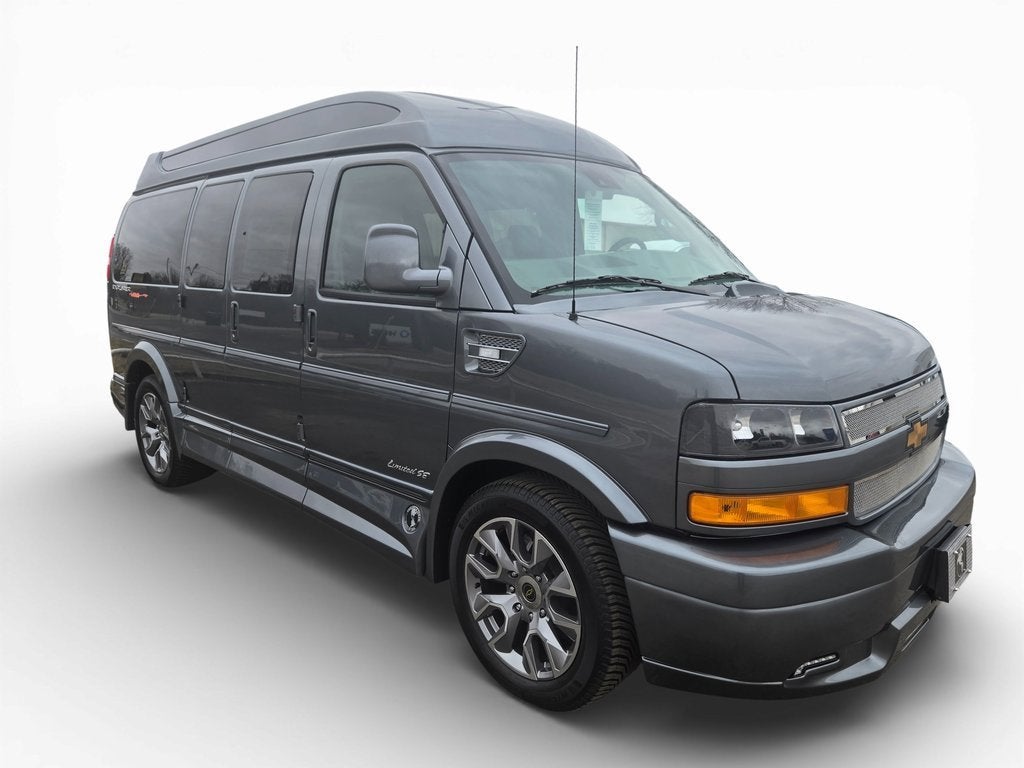 2026 Chevrolet Express Cargo WT