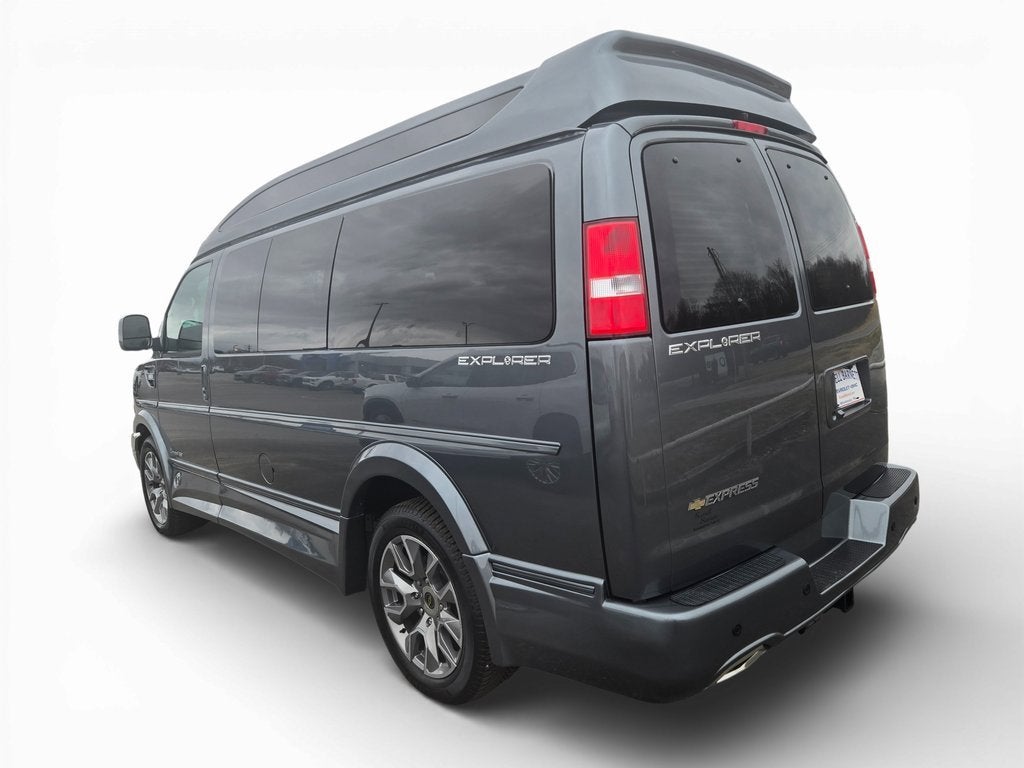 2026 Chevrolet Express Cargo WT