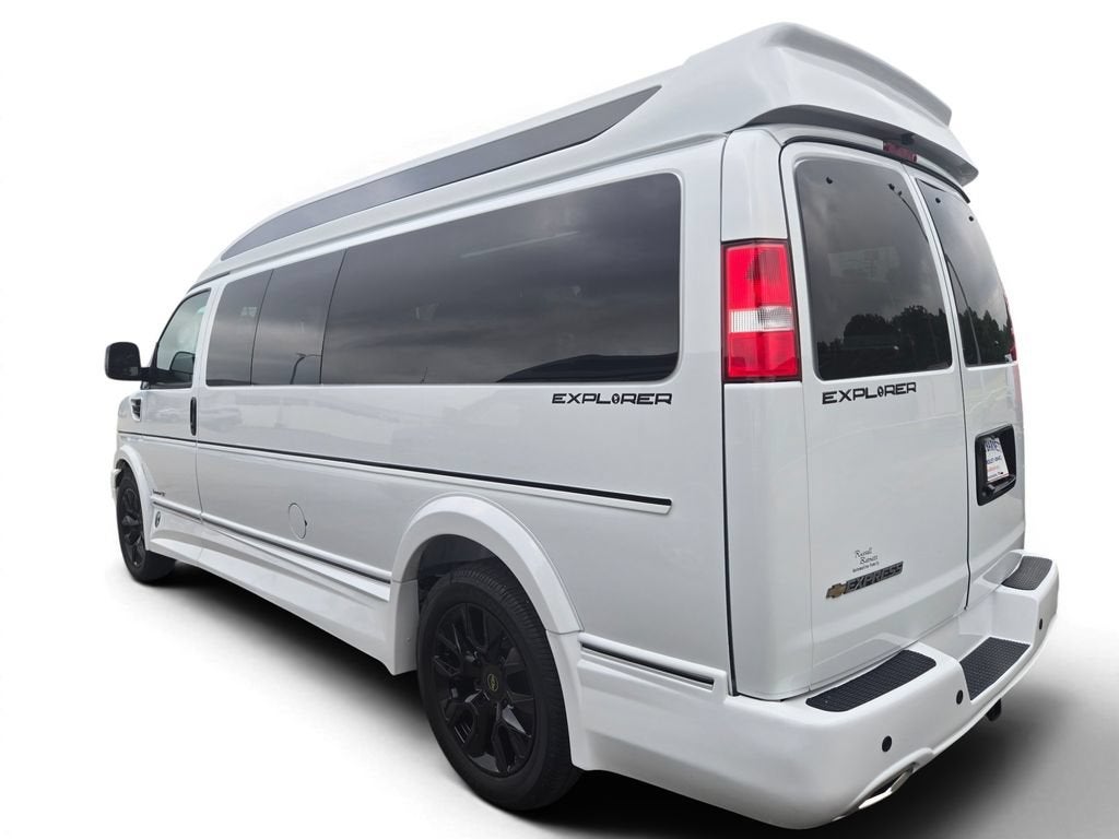 2026 Chevrolet Express Cargo WT