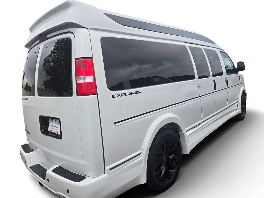 2026 Chevrolet Express Cargo WT
