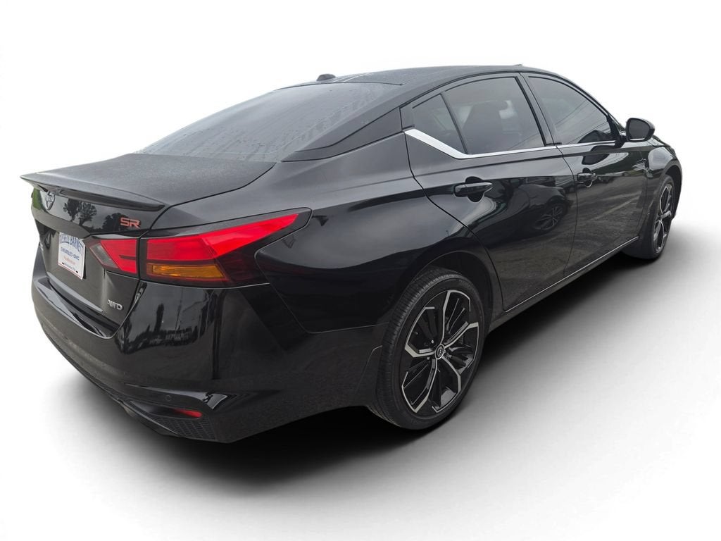 2025 Nissan Altima SR