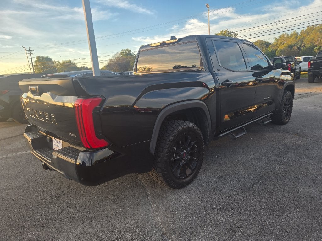 2023 Toyota Tundra 4WD SR5