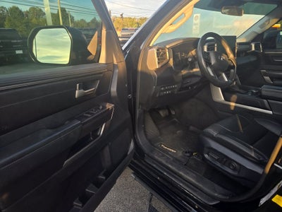 2023 Toyota Tundra 4WD SR5