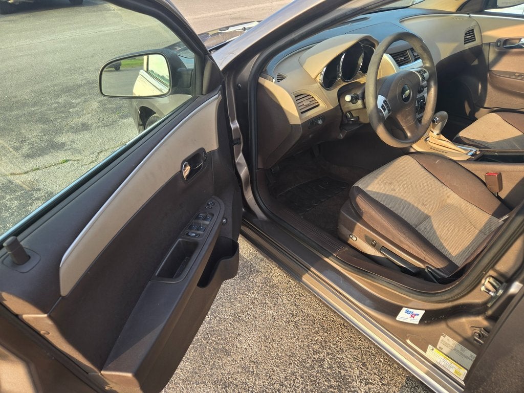 2010 Chevrolet Malibu LS w/1LS