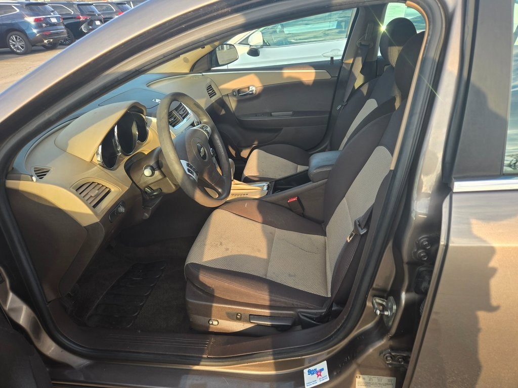 2010 Chevrolet Malibu LS w/1LS