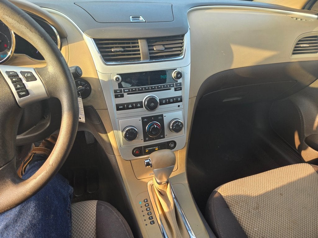 2010 Chevrolet Malibu LS w/1LS