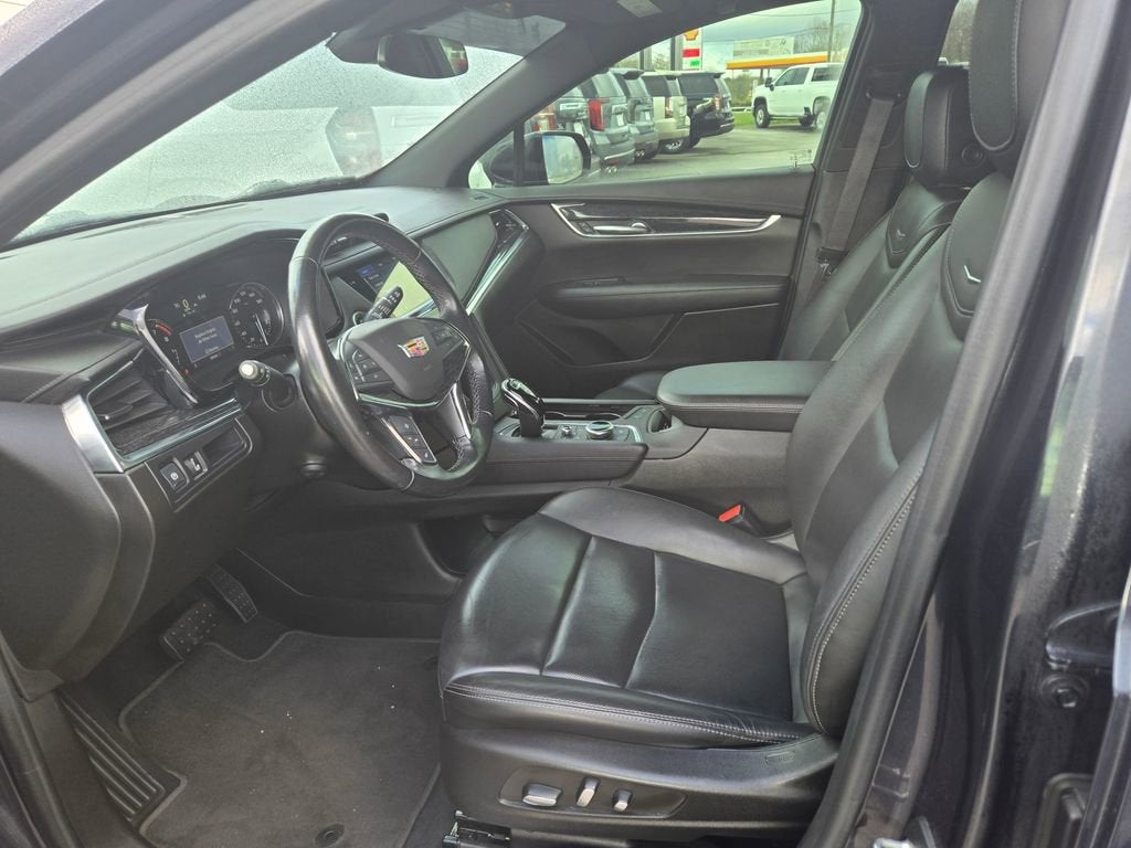 2022 Cadillac XT5 Premium Luxury