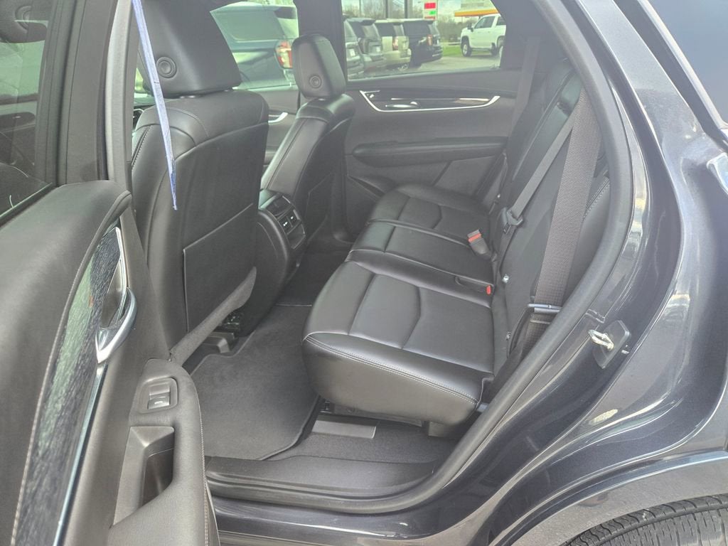 2022 Cadillac XT5 Premium Luxury