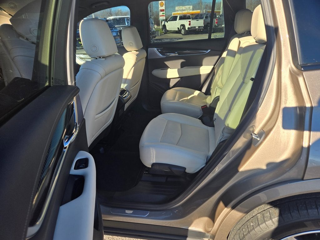 2023 Cadillac XT6 Sport