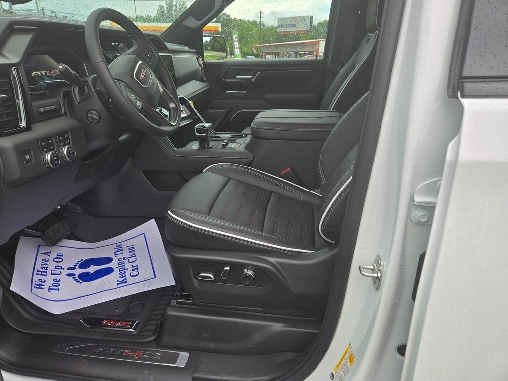 2025 GMC Sierra 1500 AT4X