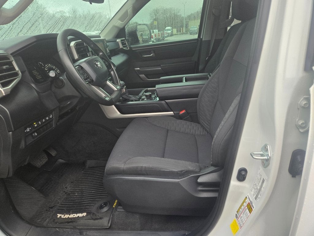 2022 Toyota Tundra 4WD SR5