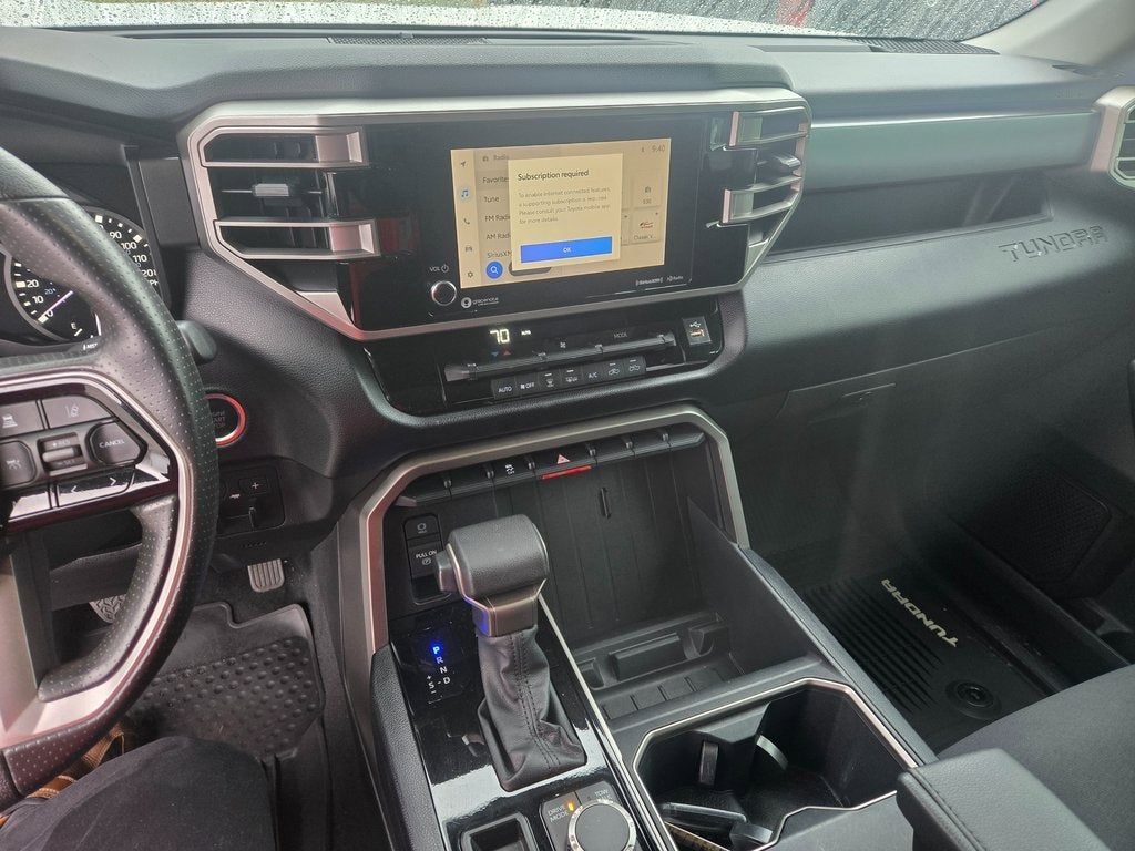 2022 Toyota Tundra 4WD SR5