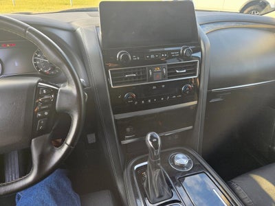 2024 INFINITI QX80 LUXE