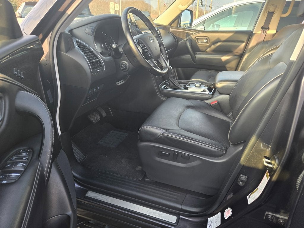 2024 INFINITI QX80 LUXE